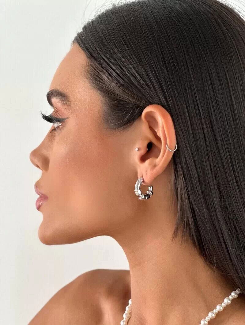 Brinco Folheado a Ouro 18k e Prata Argolinha Trabalhada