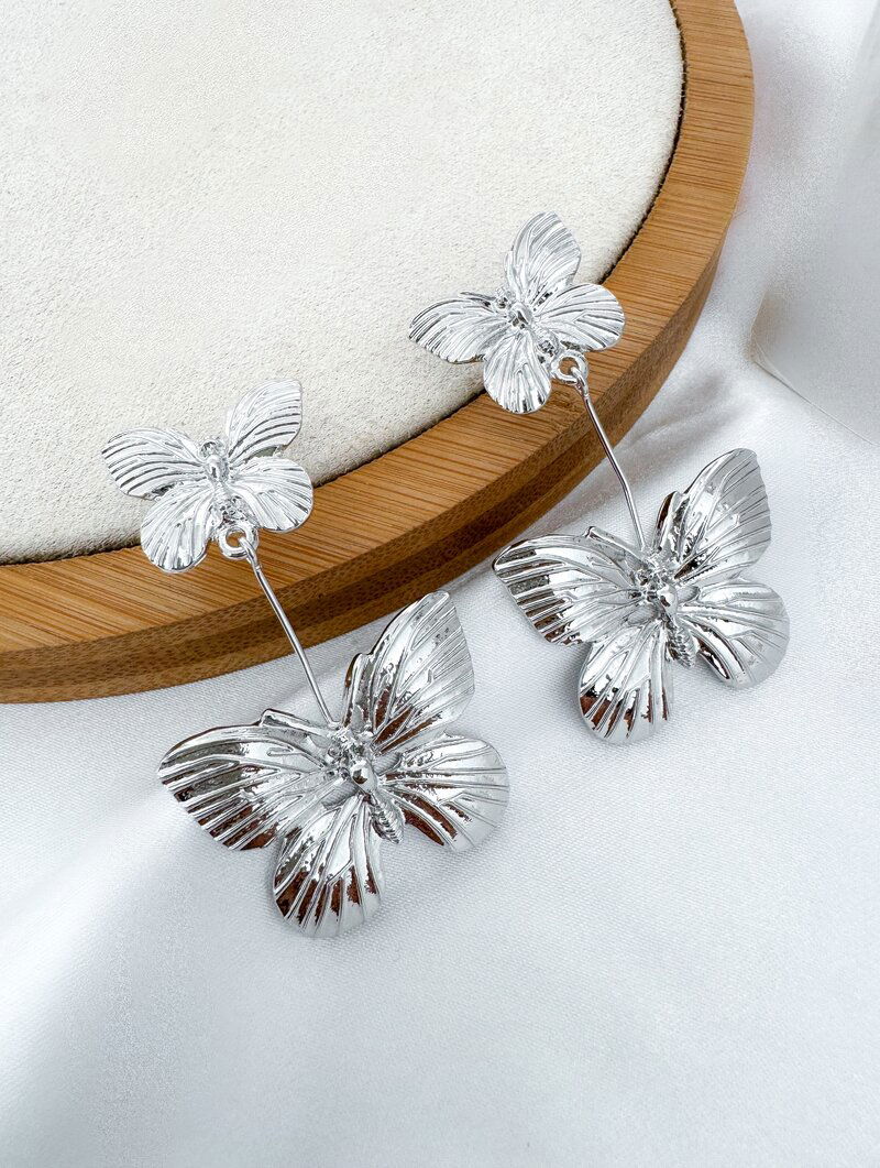 Brinco Folheado a Ouro 18k e Prata Borboleta Dupla