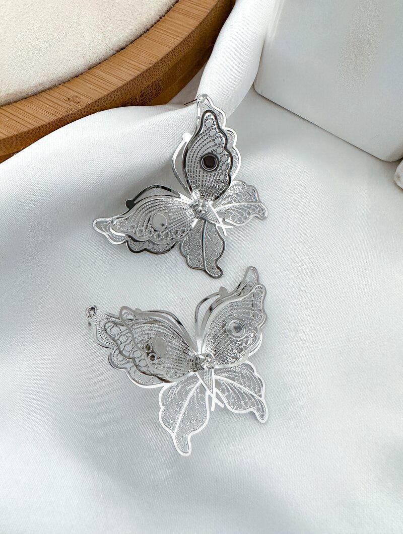 Brinco Folheado a Ouro 18k e Prata Borboleta Luxo