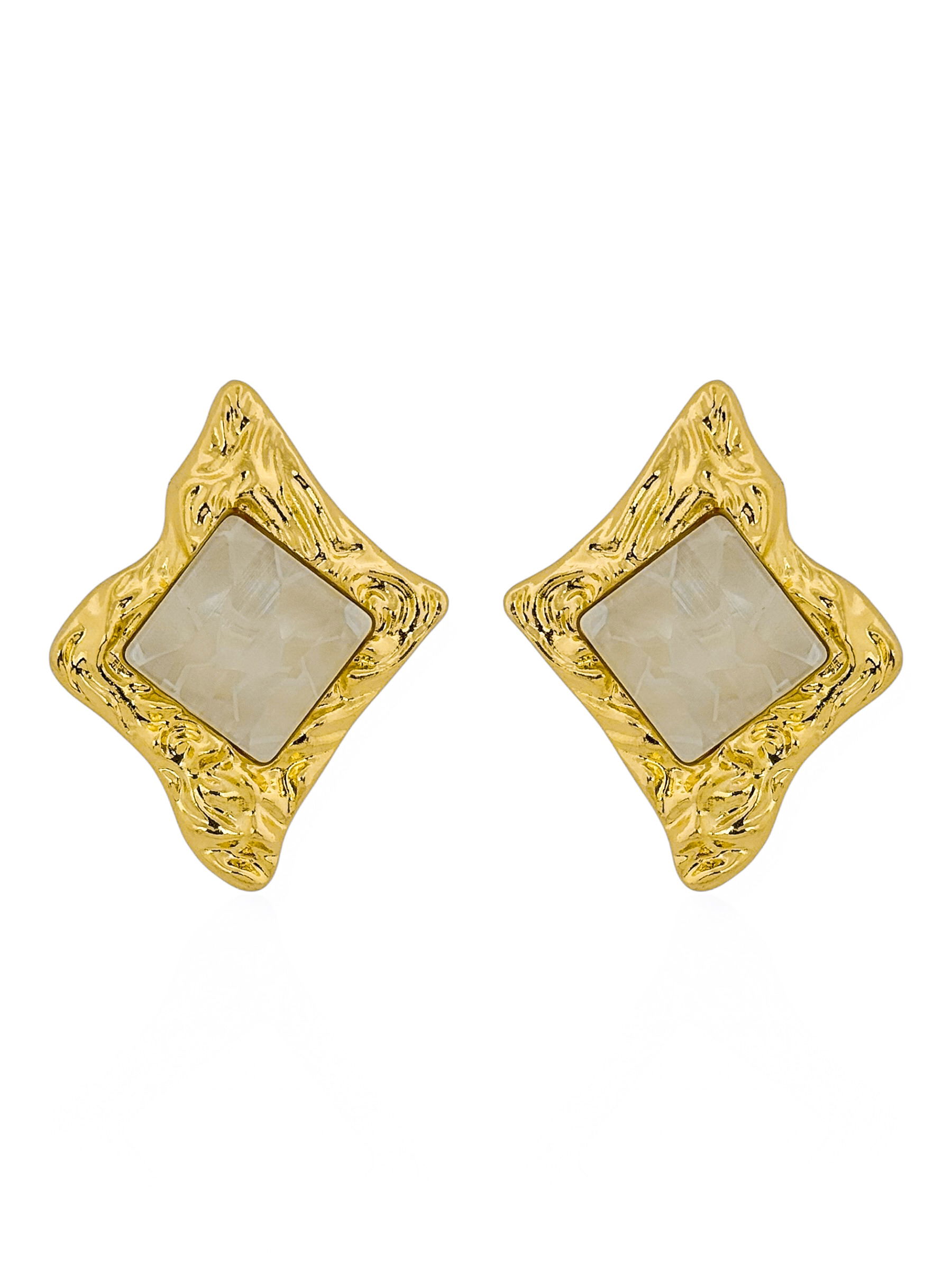 Brinco Folheado a Ouro 18k e Prata Borda Desenhada Com Resina