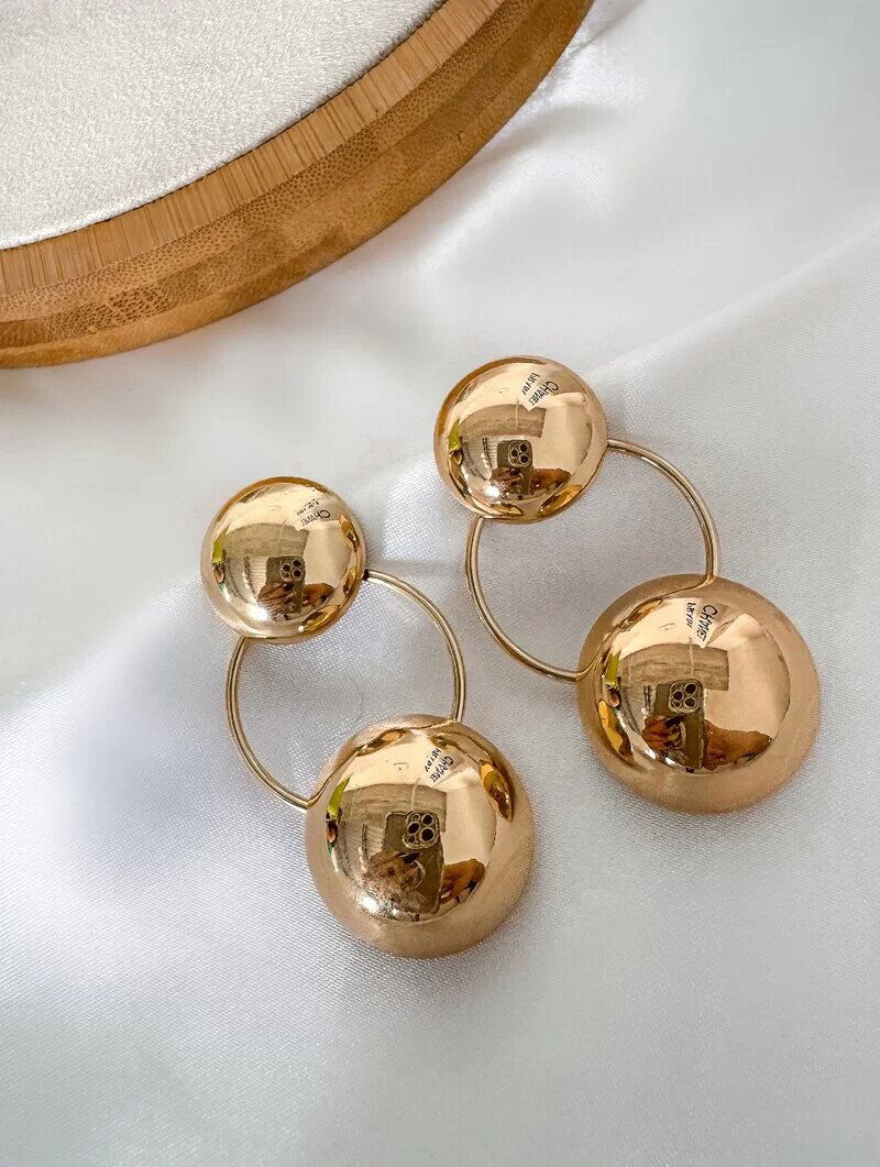 Brinco Folheado a Prata Bottons Lisos com Argola Central