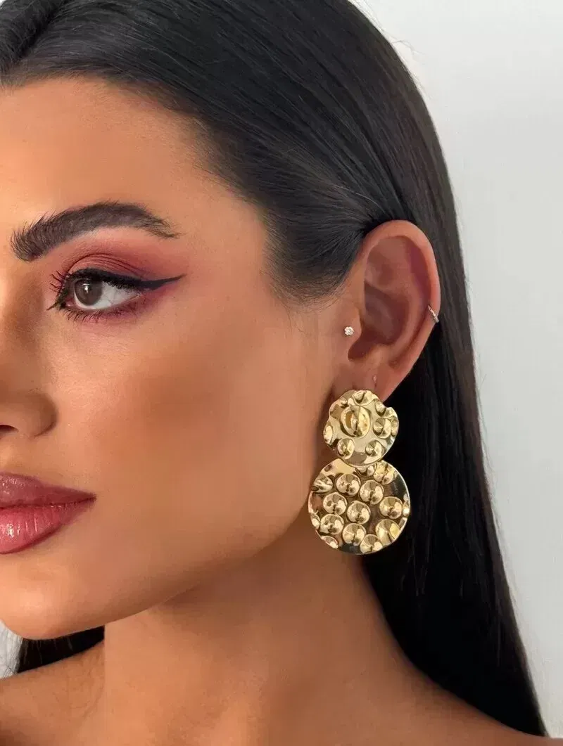 Brinco Folheado a Ouro 18k e Prata Bottons Martelados