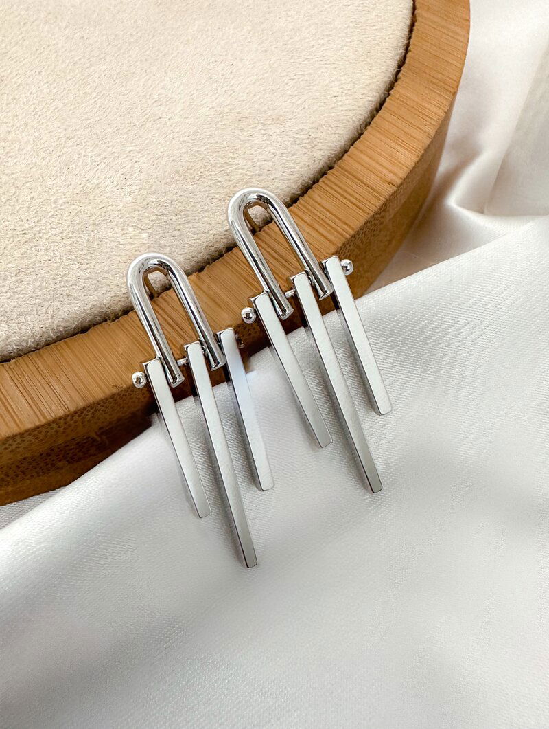 Brinco Folheado a Ouro 18k e Prata Charme