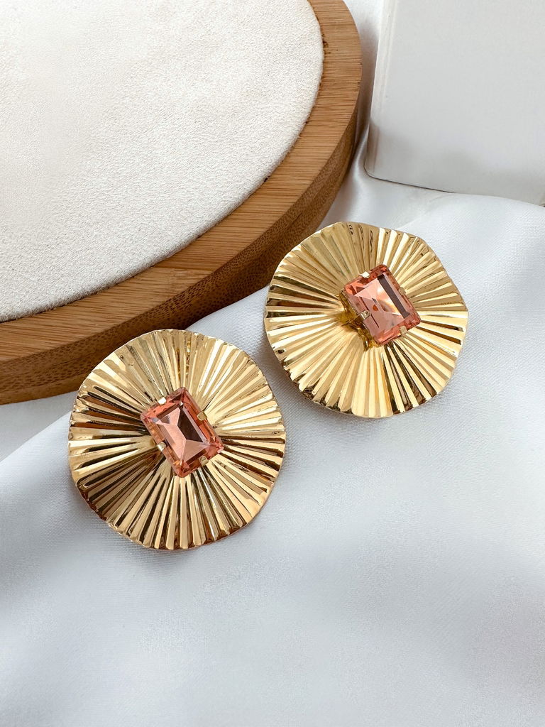 Brinco folheado a ouro 18k e prata circulo texturizado com zircônia central