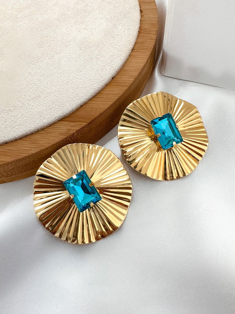 Brinco folheado a ouro 18k e prata circulo texturizado com zircônia central