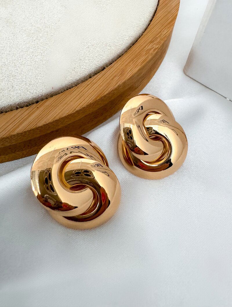 Brinco Folheado a Ouro 18k e Prata Circulos Entrelaçados