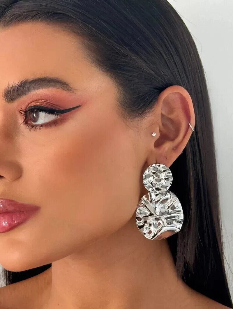 Brinco Folheado a Ouro 18k e Prata Circulos Martelados