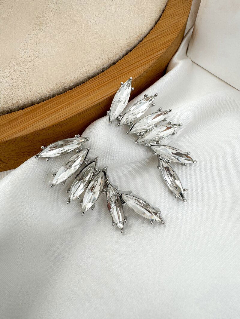 Brinco Folheado a Ouro 18k e Prata com Pedras em Chaton