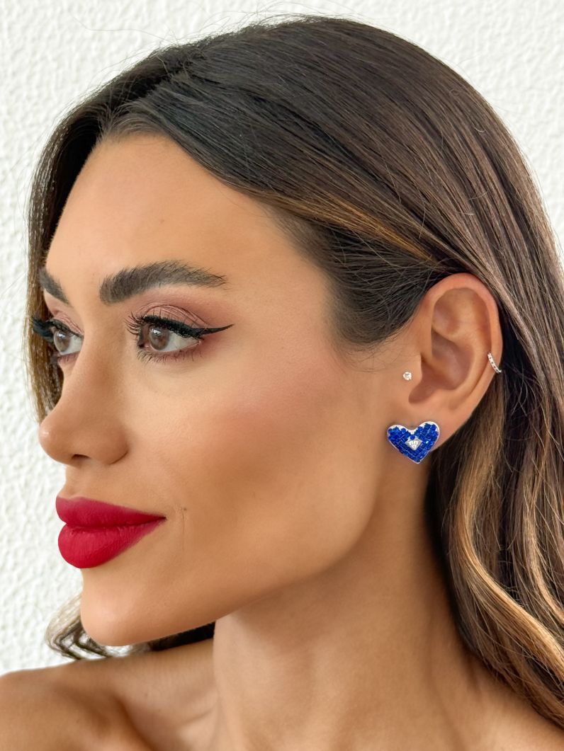 Brinco Folheado a Ouro 18k e Prata Coração Com Zircônias