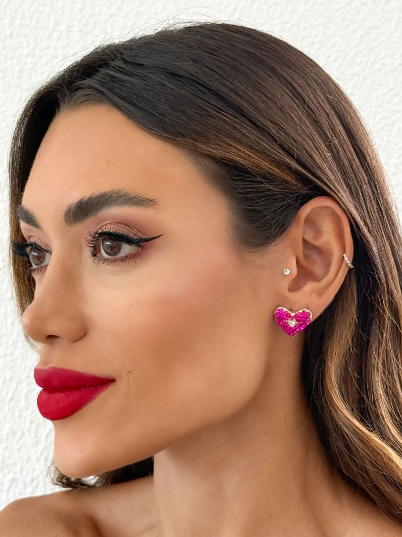Brinco Folheado a Ouro 18k e Prata Coração Com Zircônias