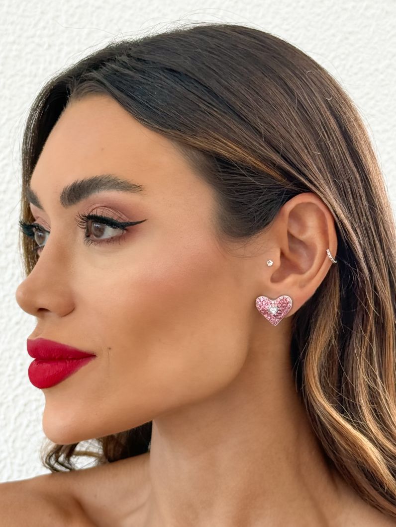 Brinco Folheado a Ouro 18k e Prata Coração Com Zircônias