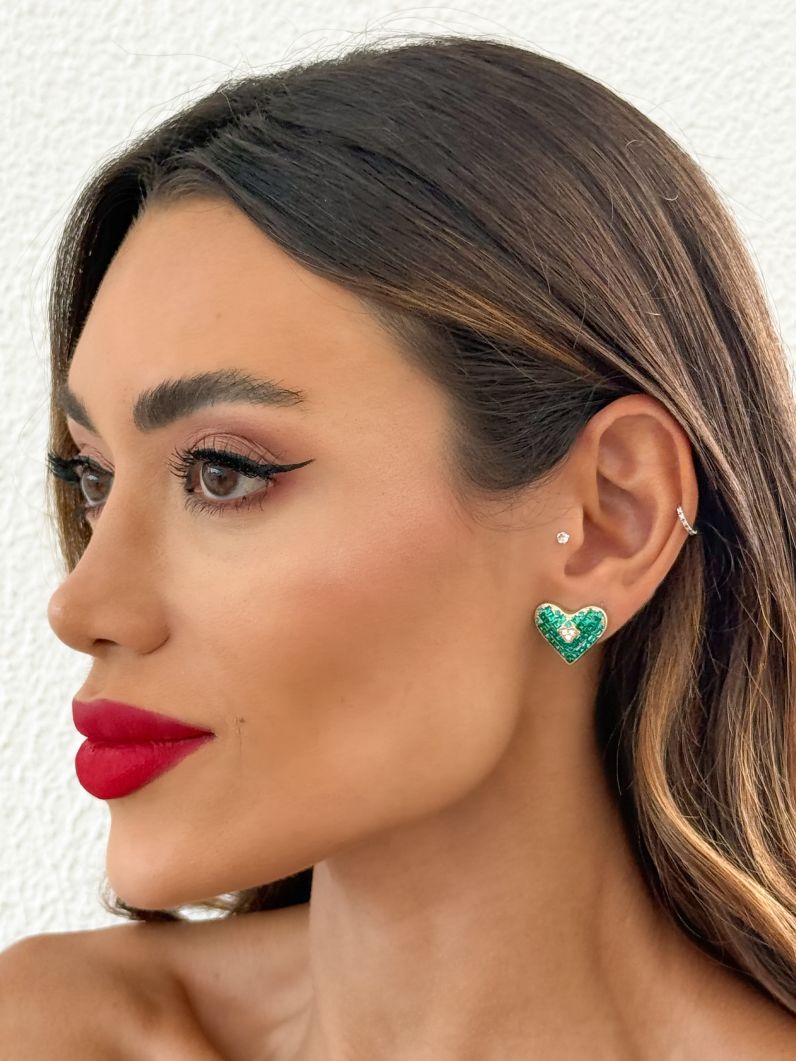 Brinco Folheado a Ouro 18k e Prata Coração Com Zircônias