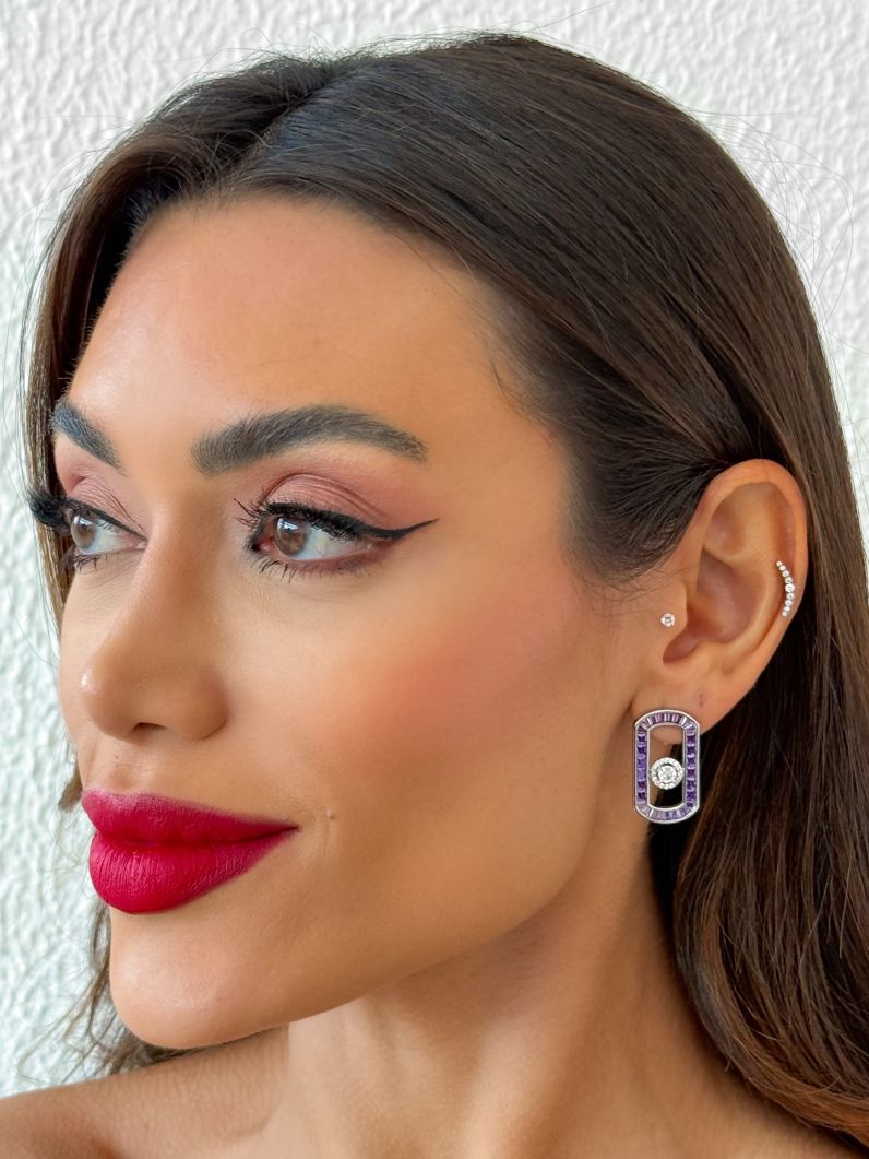 Brinco Folheado a Ouro 18k e Prata Cravejado Com Microzirconia Coloridos
