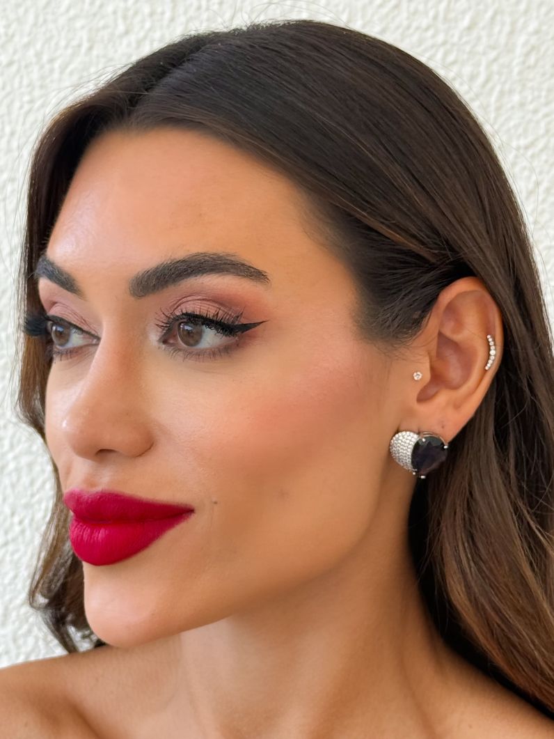 Brinco Folheado a Ouro 18k e Prata Cristal e Cravejado Design Coração