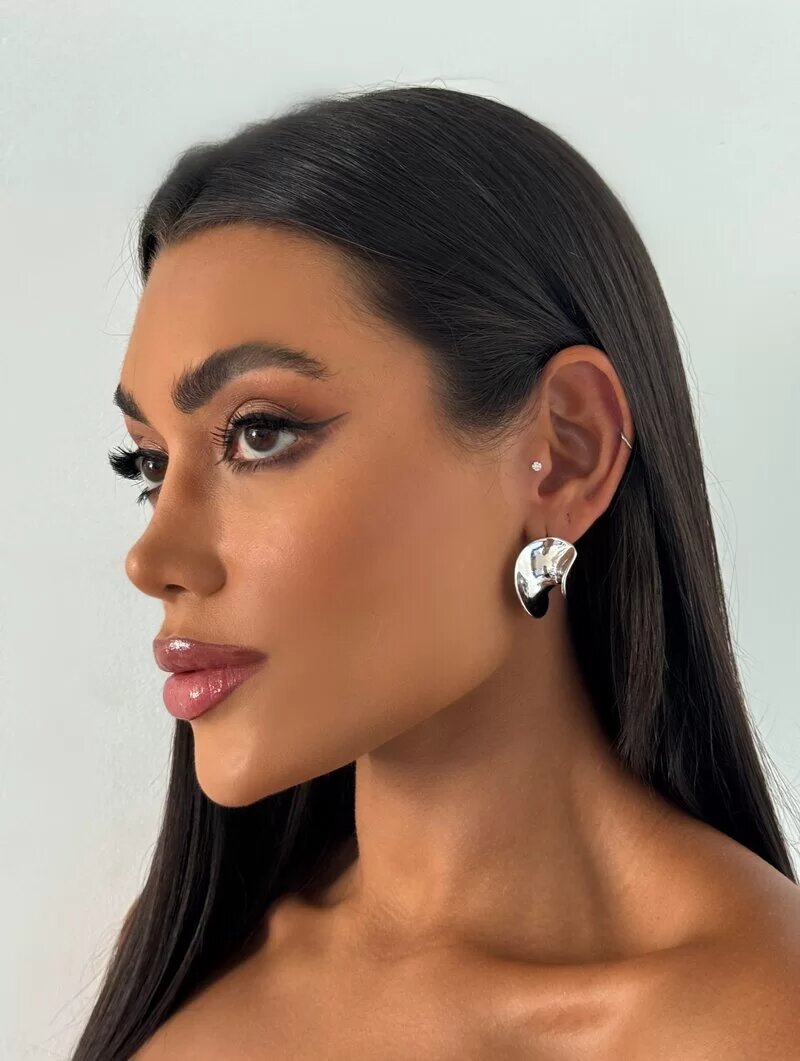 Brinco Folheado a Ouro 18k e Prata Curve Liso