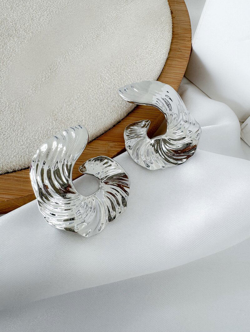 Brinco Folheado a Ouro 18k e Prata Design Espiral