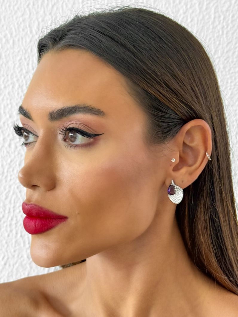 Brinco Folheado a Ouro 18k e Prata Design Folhas Cravejadas