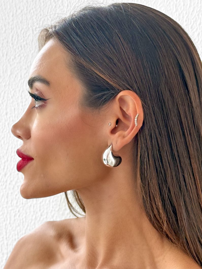 Brinco Folheado a Ouro 18k e Prata Design Gota Moderna