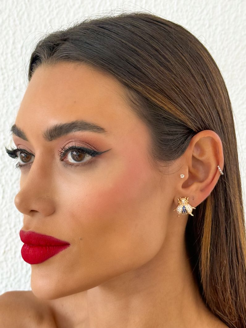 Brinco Folheado a Ouro 18k e Prata Design Joaninha Cravejada