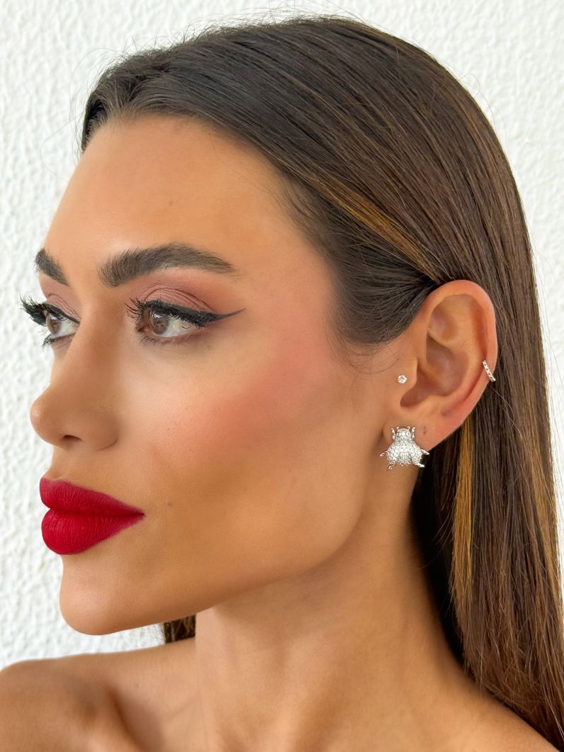Brinco Folheado a Ouro 18k e Prata Design Joaninha Cravejada