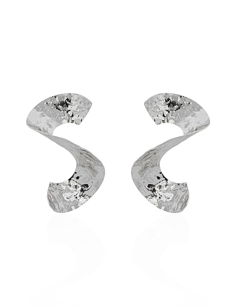 Brinco Folheado a Ouro 18k e Prata Design Ondulado e Martelado