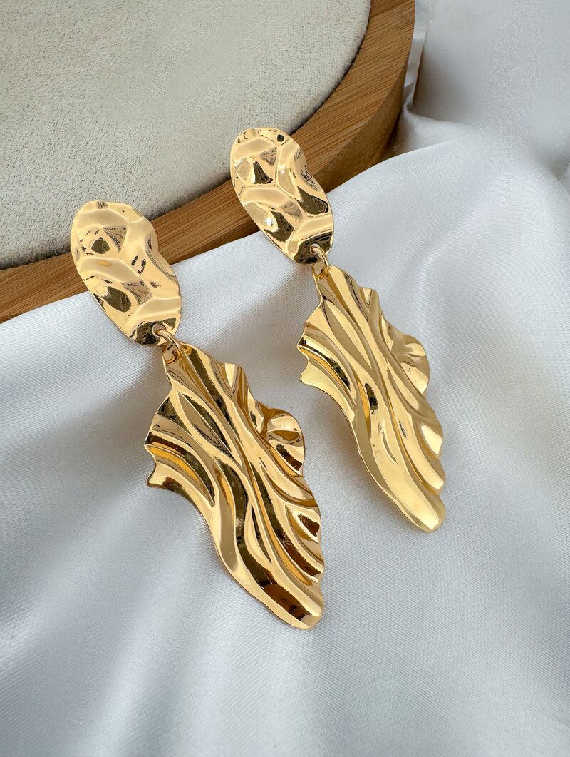 Brinco Folheado a Ouro 18k e Prata Duplo Orgânico Martelado