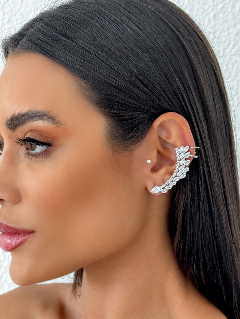 Brinco Folheado a Ouro 18k e Prata Ear Cuff com Fio Cravejado e Zircônias