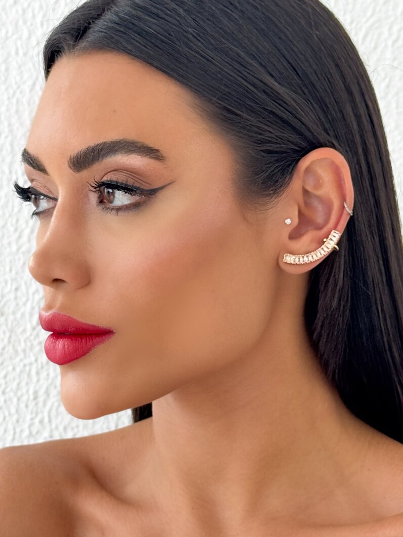 Brinco Folheado a Ouro 18k e Prata Ear Cuff Com Navetes de zircônia