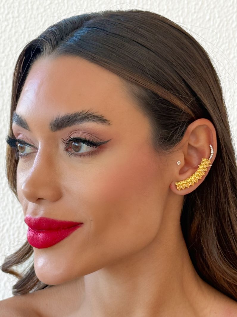 Brinco Folheado a Ouro 18k e Prata Ear Cuff Cristais