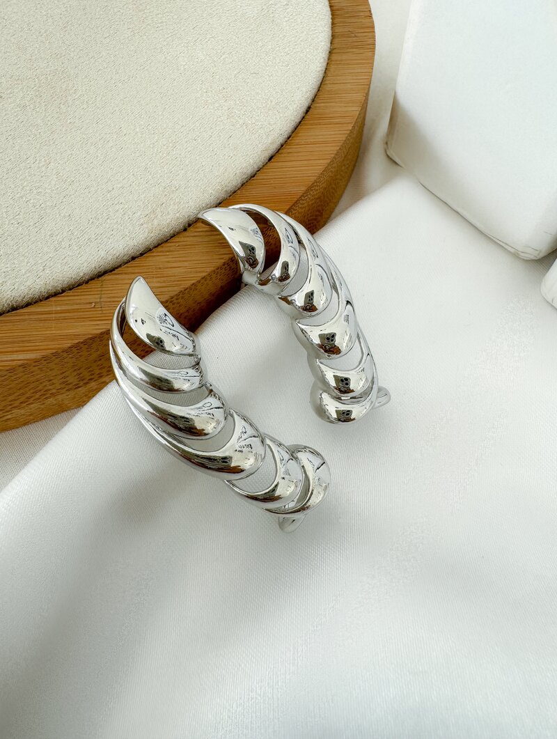 Brinco Folheado a Ouro 18k e Prata Ear Cuff Fios Lisos