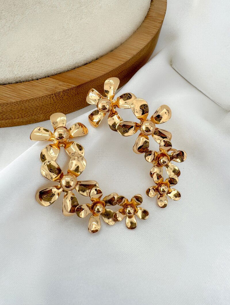Brinco Folheado a Ouro 18k e Prata Ear Cuff Floral