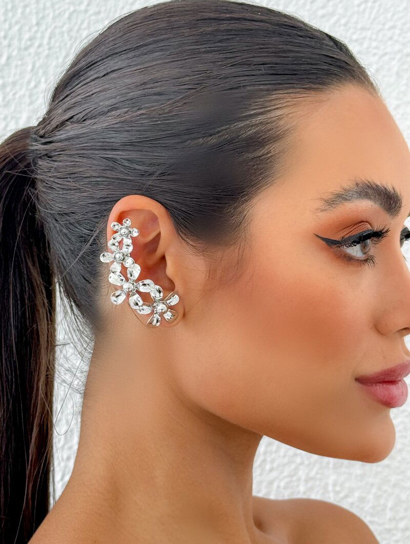 Brinco Folheado a Ouro 18k e Prata Ear Cuff Floral