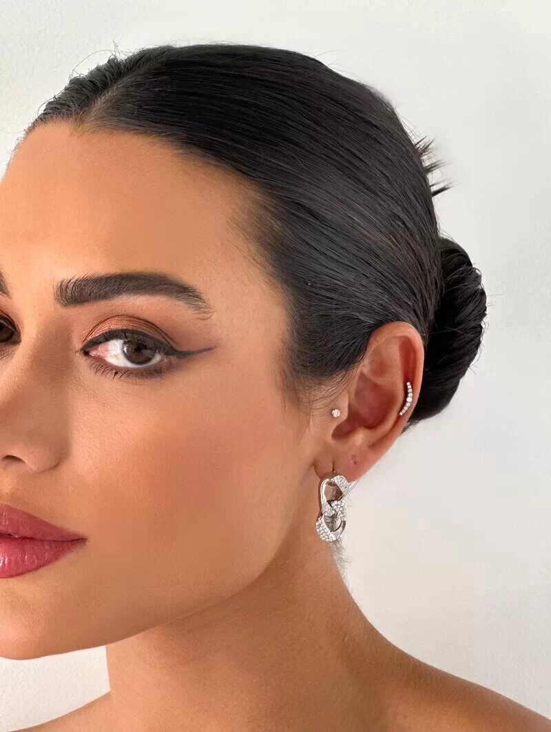 Brinco Folheado a Ouro 18k e Prata Elos Cravejados