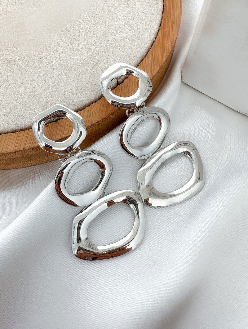 Brinco Folheado a Ouro 18k e Prata Elos Irregulares