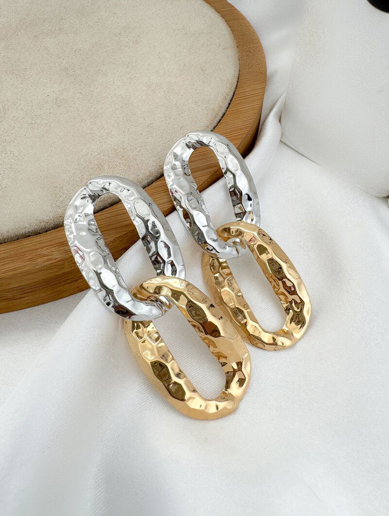 Brinco Folheado a Ouro 18k e Prata Elos Martelados