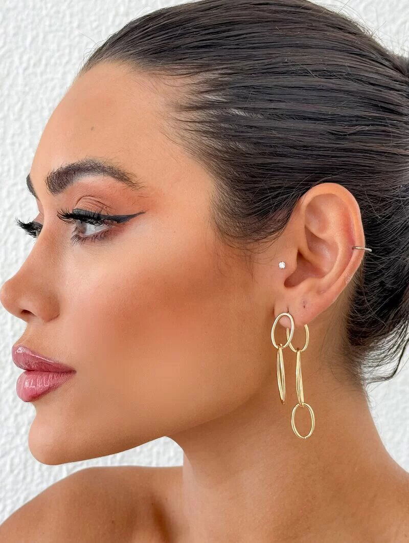 Brinco Folheado a Ouro 18k e Prata Elos Ovais Vazados