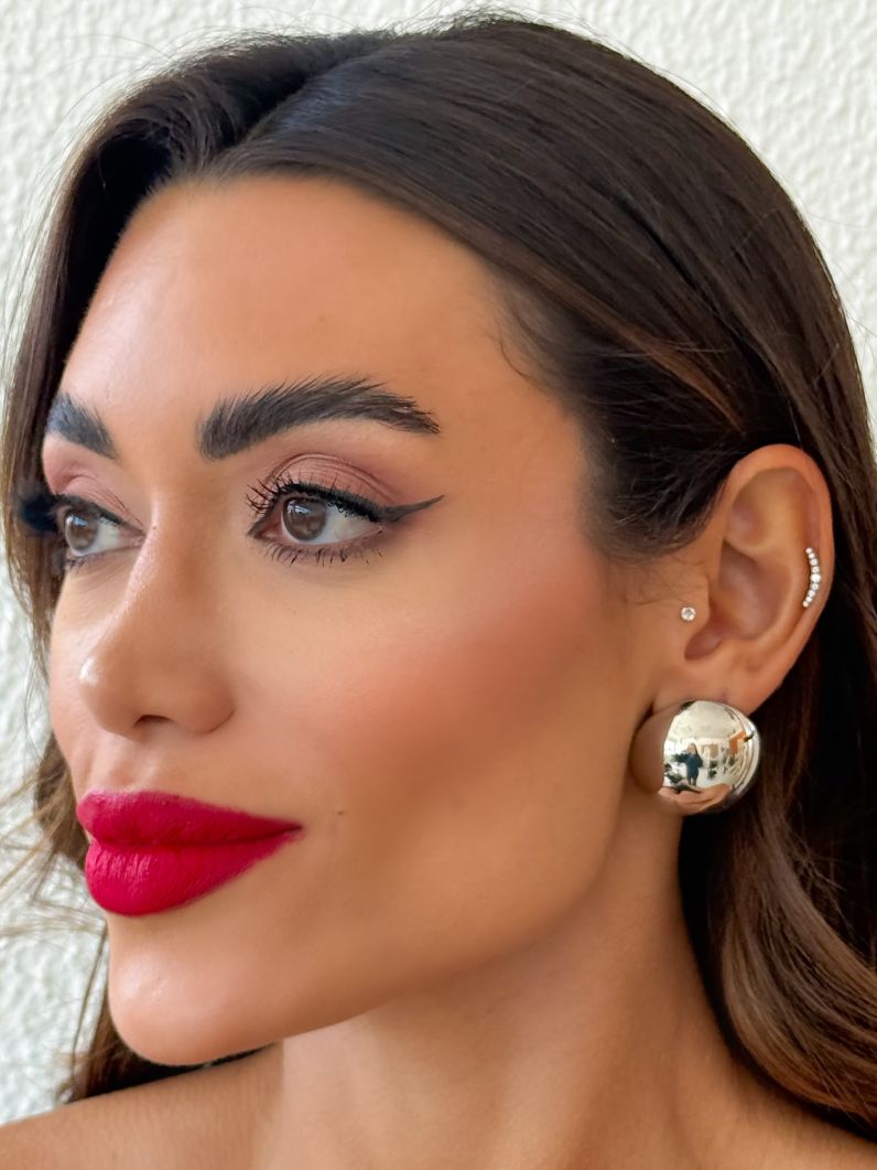 Brinco Folheado a Ouro 18k e Prata Esfera Lisa