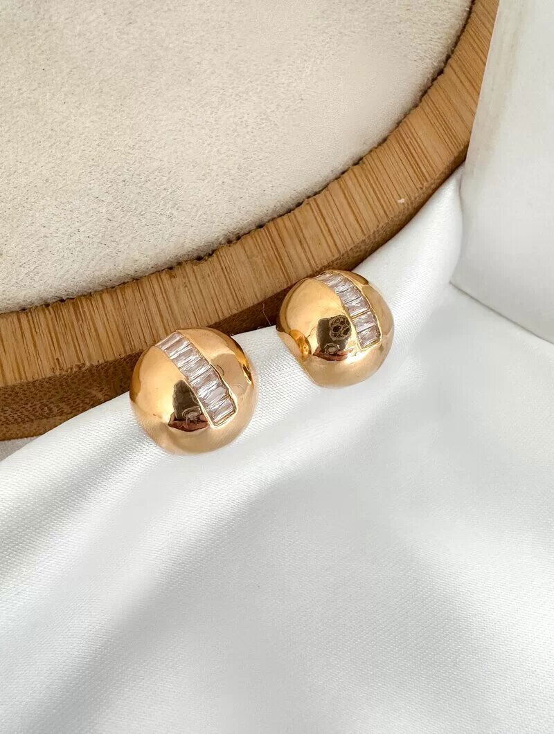 Brinco Folheado a Ouro 18k e Prata Esferas com Navetes