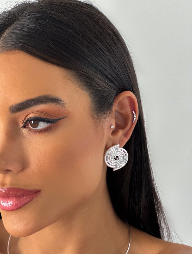 Brinco Folheado a Ouro 18k e Prata Espiral
