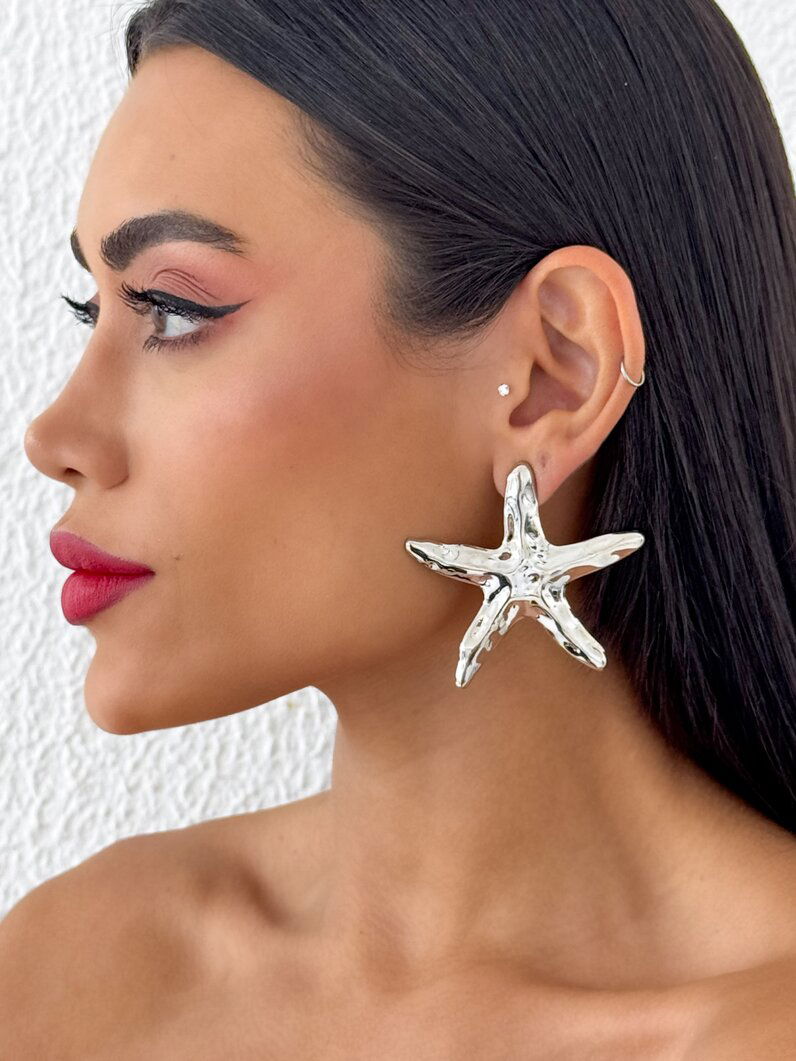 Brinco Folheado a Ouro 18k e Prata Estrela Martelado