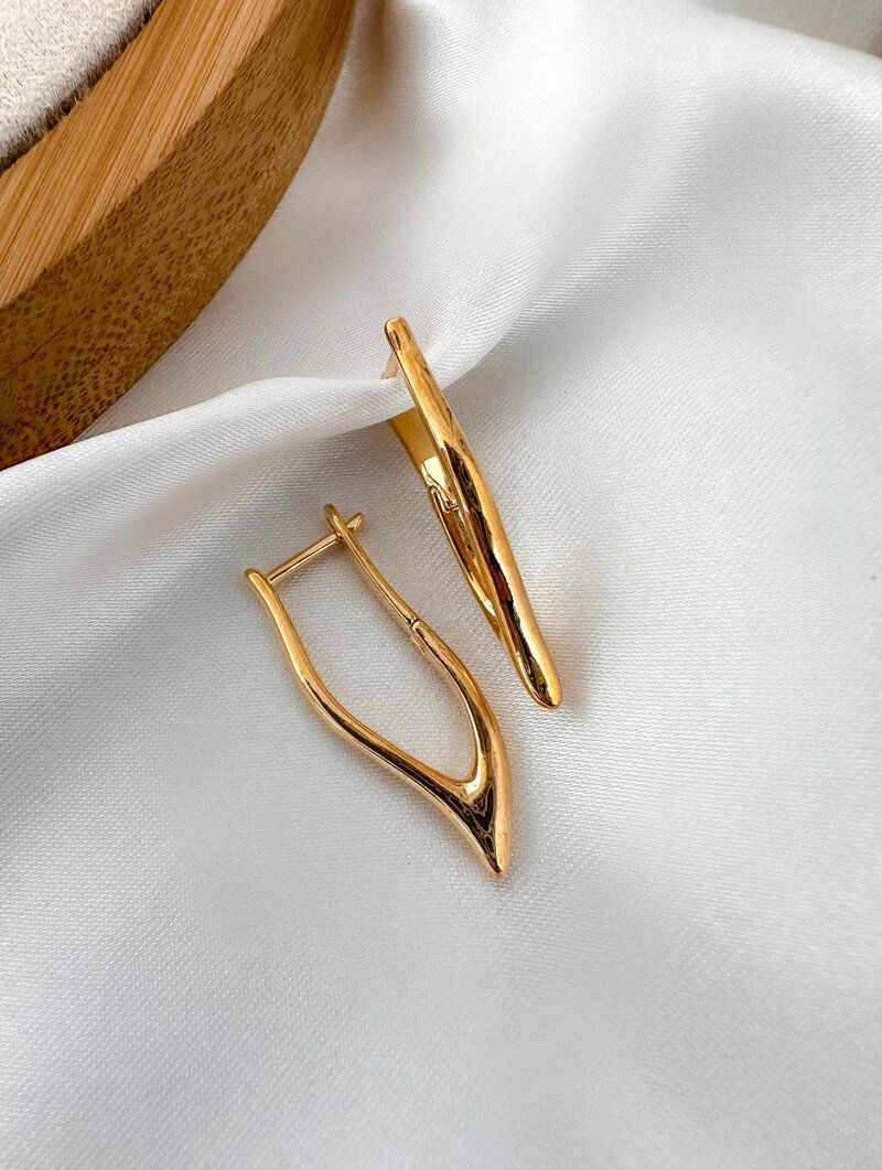 Brinco Folheado a Ouro 18k e Prata Fecho Click Orgânico