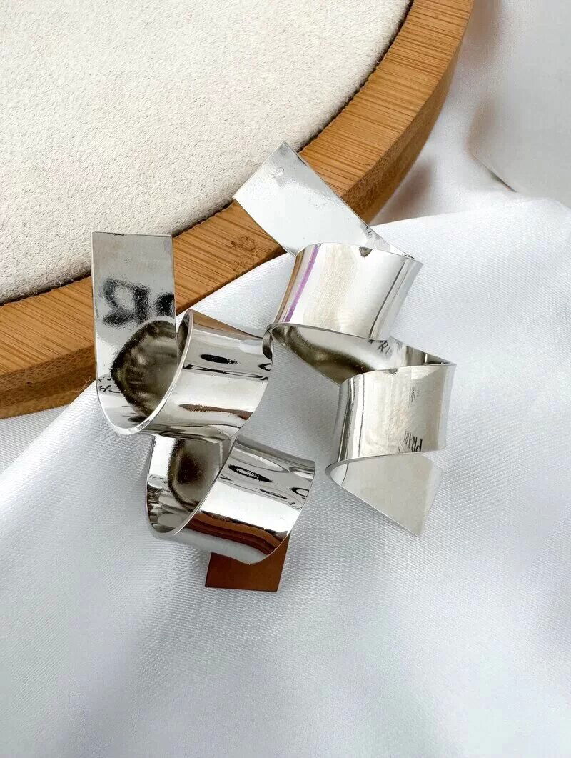 Brinco Folheado a Ouro 18k e Prata Fio Largo Torcido