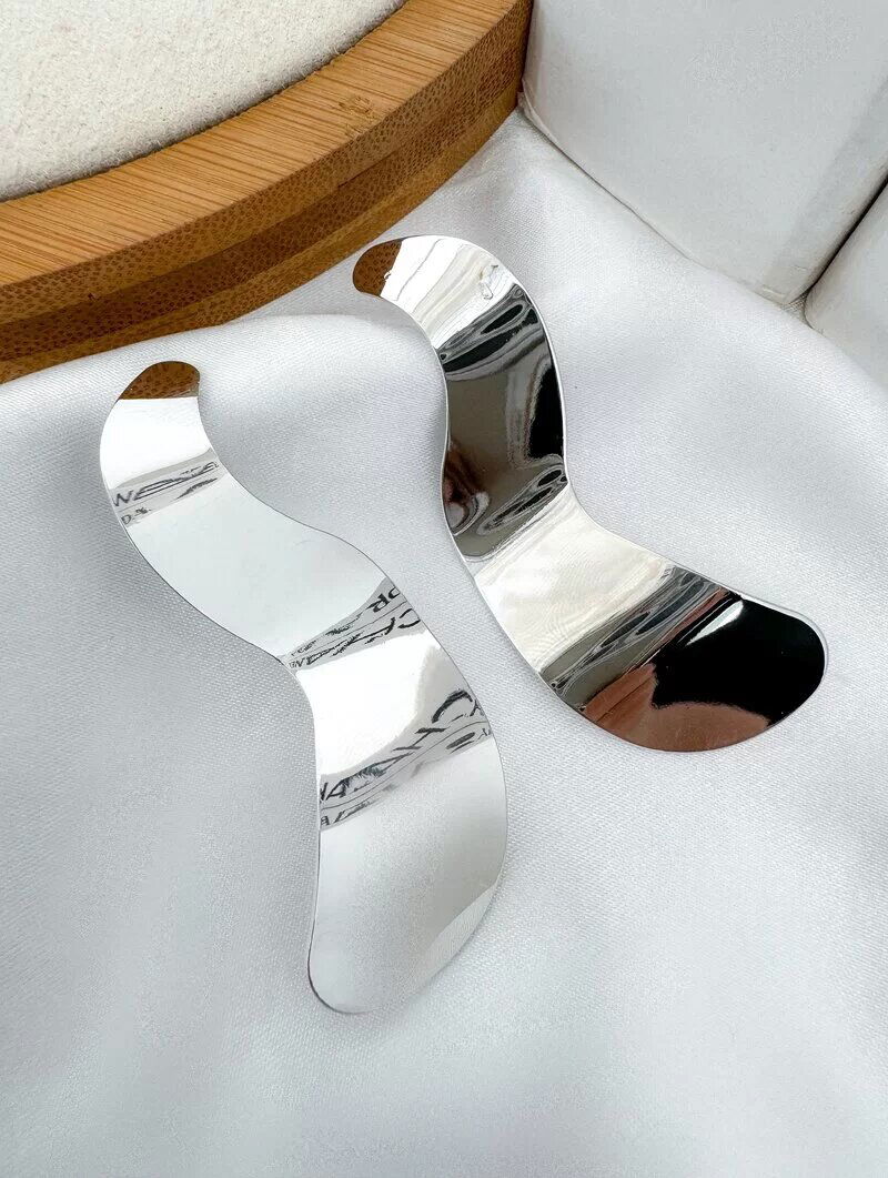 Brinco Folheado a Ouro 18k e Prata Fio Ondulado Liso