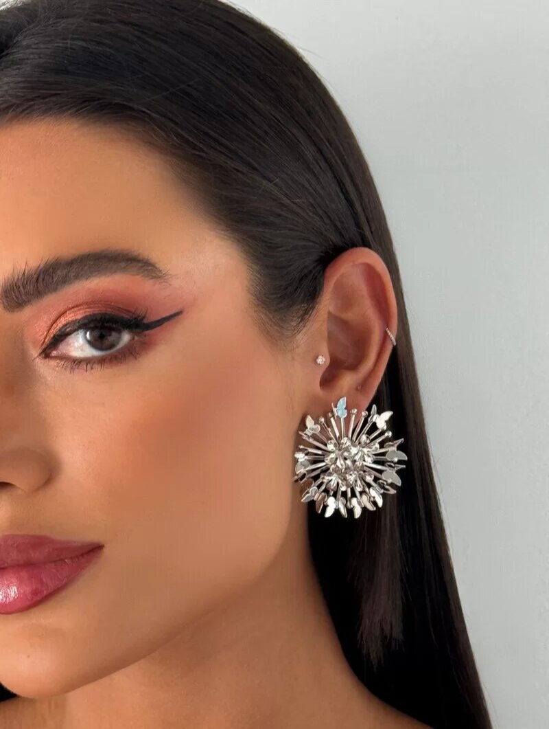 Brinco Folheado a Ouro 18k e Prata Flor com Borboletas