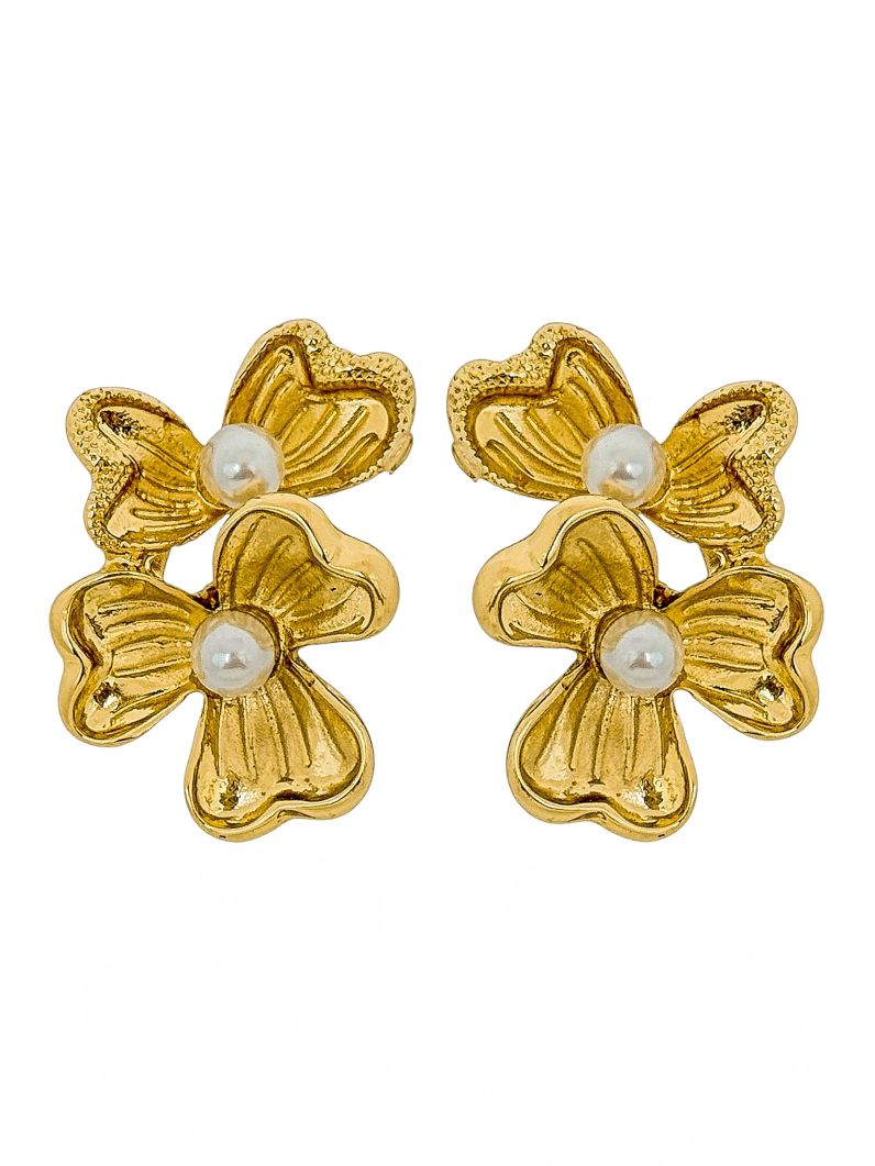 Brinco Folheado a Ouro 18k e Prata Flor Com Pérola