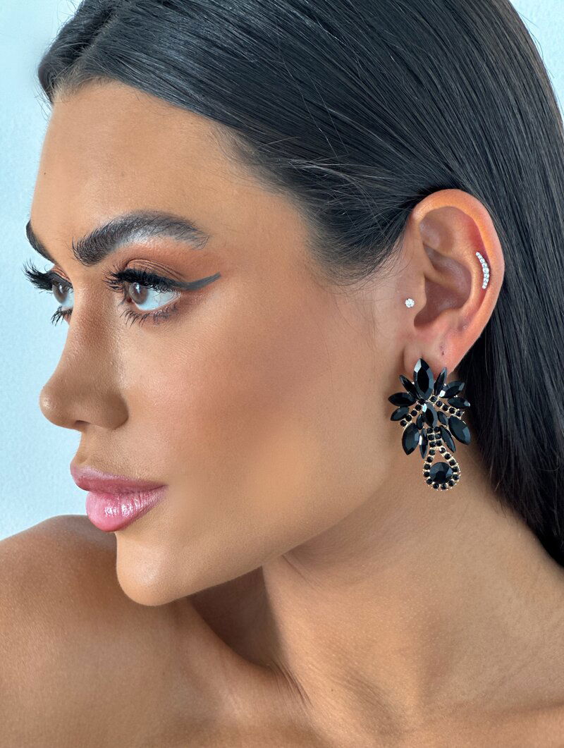 Brinco Folheado a Ouro 18k e Prata Flor de Zircônia com Detalhes Cravejados