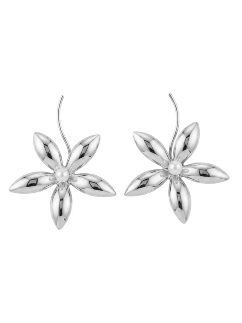 Brinco Folheado a Ouro 18k e Prata Flor Lisa com Perola