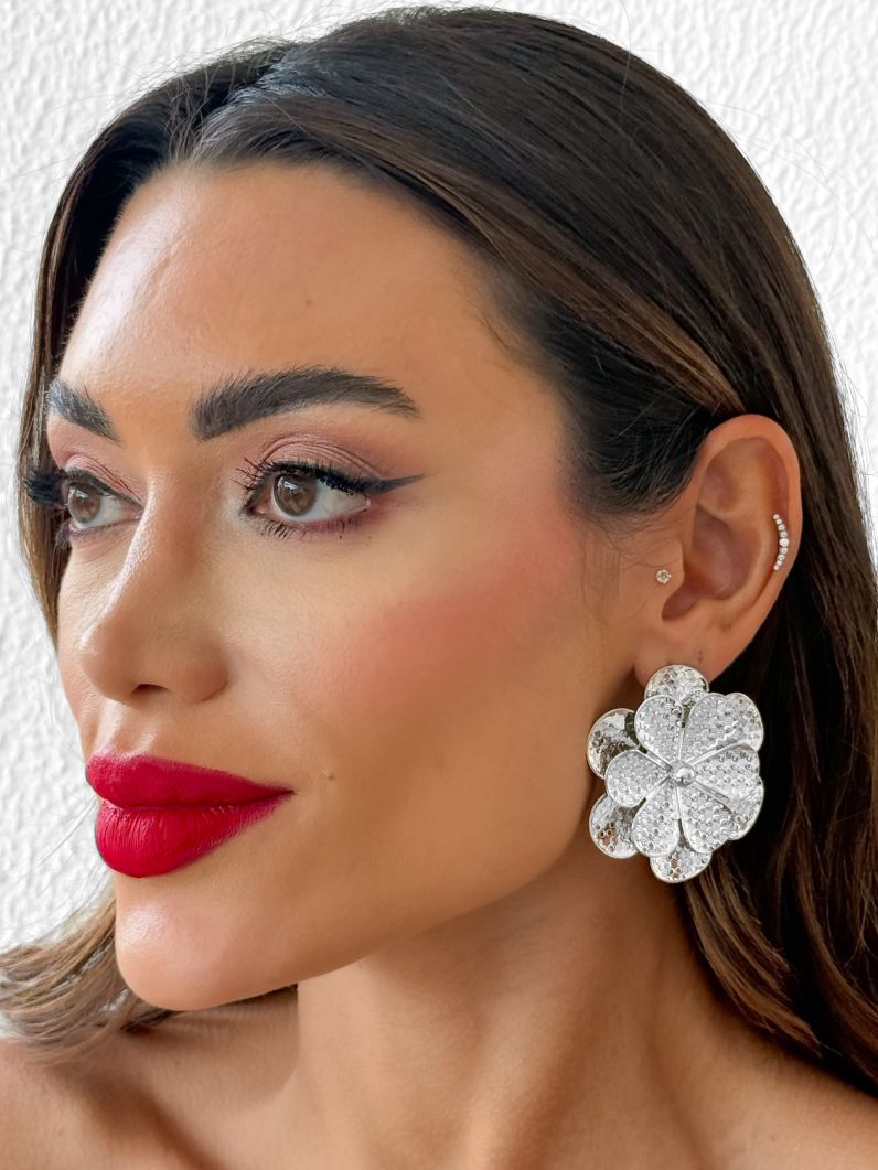 Brinco Folheado a Ouro 18k e Prata Flor Maxi