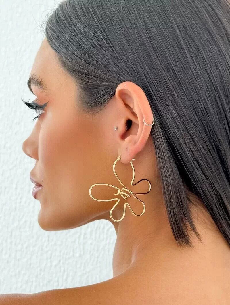 Brinco Folheado a Ouro 18k e Prata Flor Orgânica