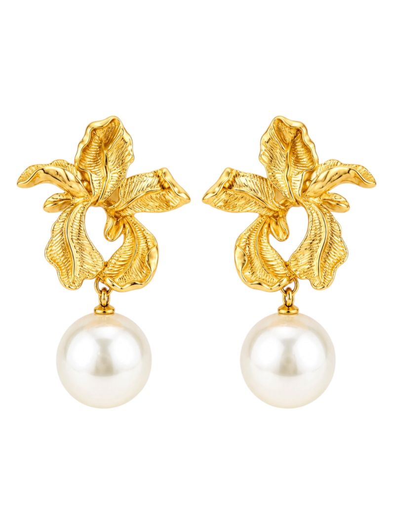 Brinco Folheado a Ouro 18k e Prata Flor Organica com Perola